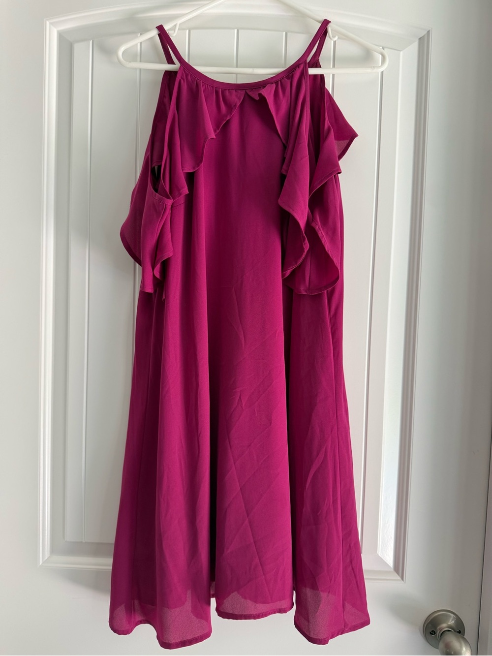 Cold-Shoulder Ruffle Swing Dress in Magenta